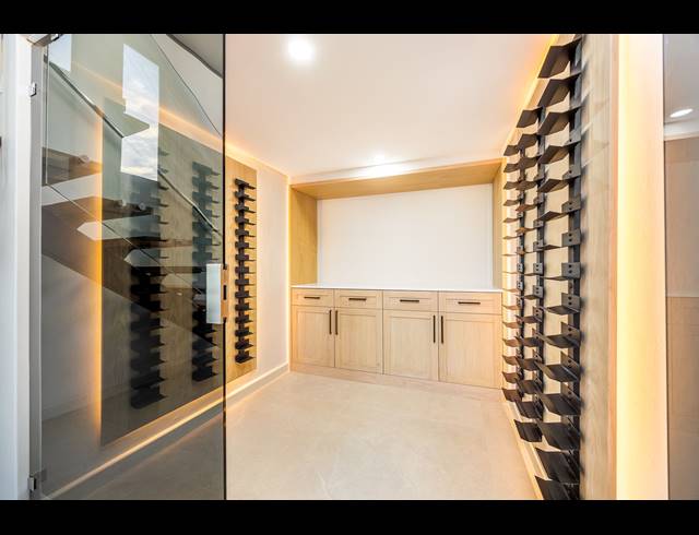 5 BEDROOM HOUSE FOR SALE IN CLARA ANNA FONTEIN